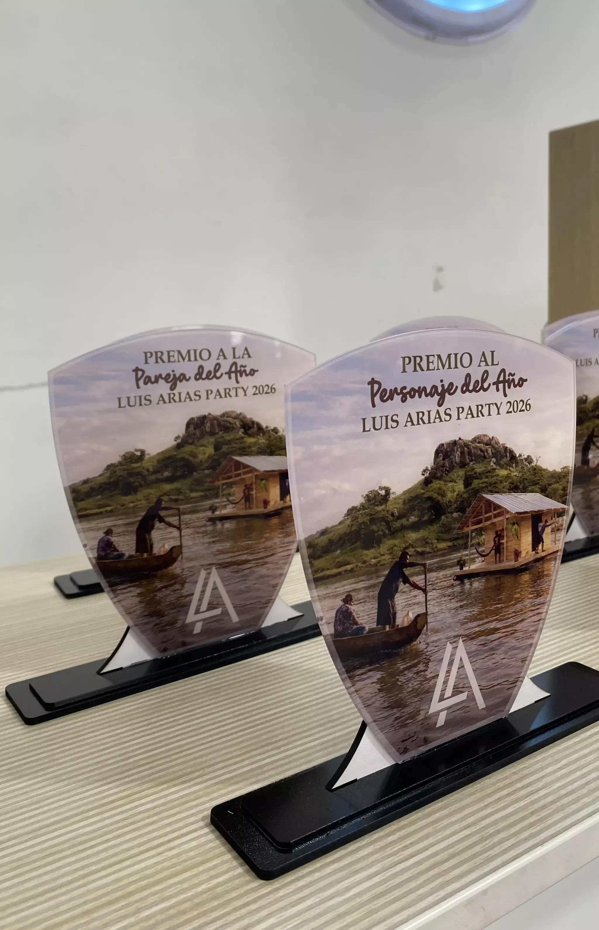 RECONOCMIENTO ACRILICO GLOSY