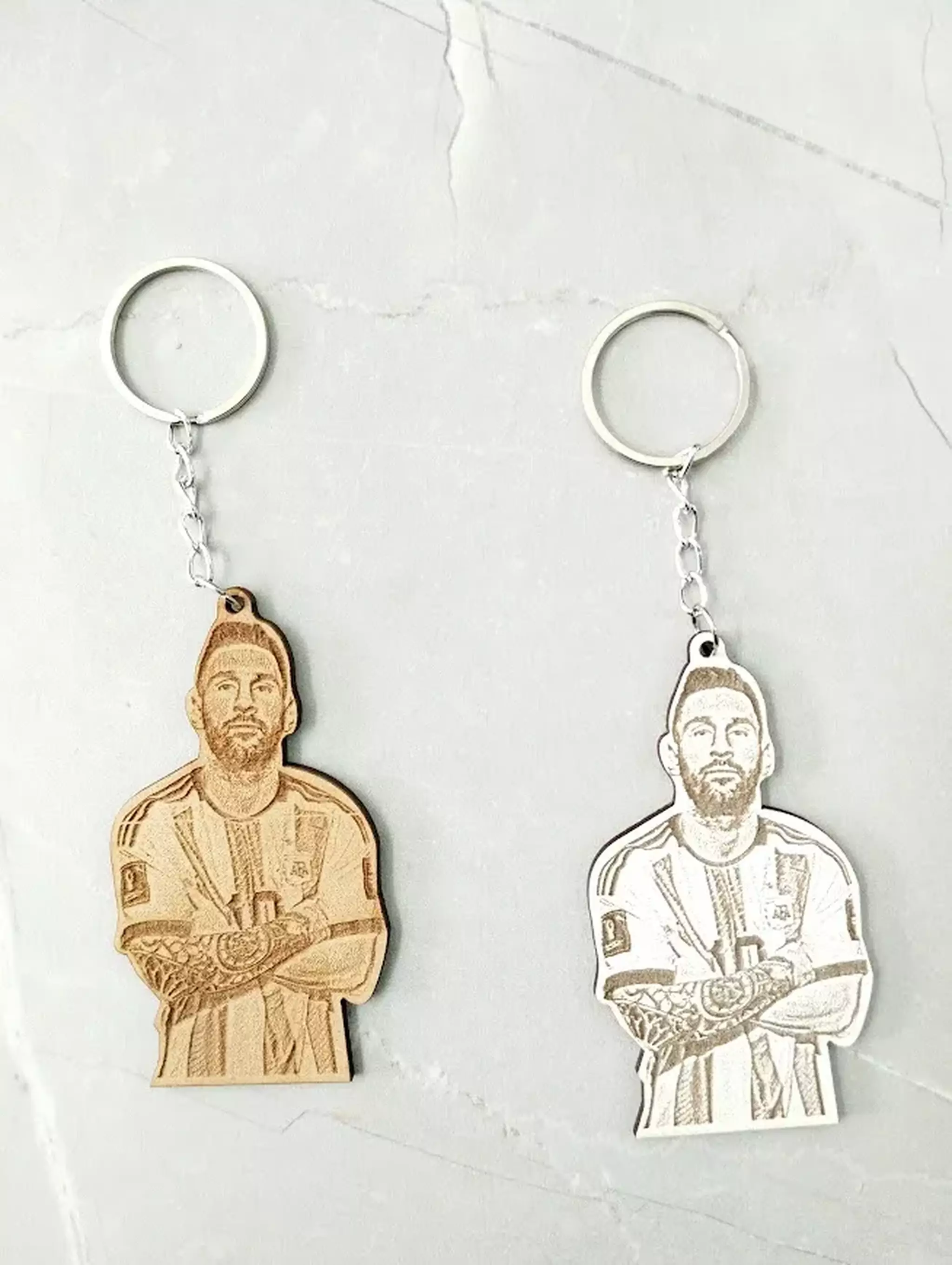 CIENTO DE LLAVEROS MDF A LASER view 2